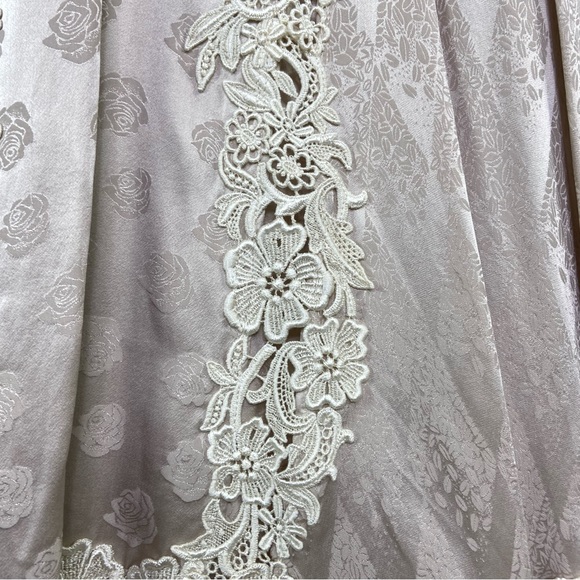 Vintage handmade handdied silk blend embroidered crochet robe duster cardigan. - Picture 16 of 16